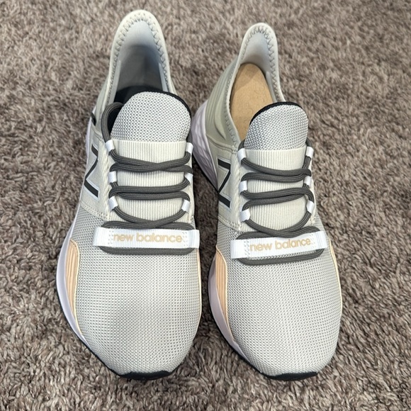New Balance X Figs Roav Light Gray and Tan Sneakers size 5 - Picture 5 of 6